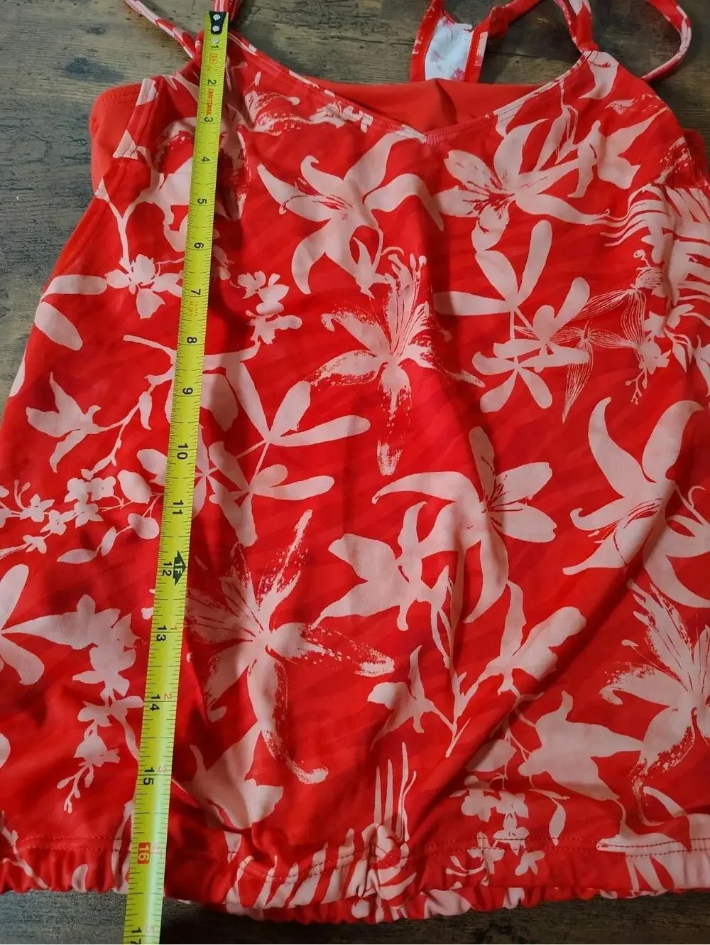 Athleta Tankini Bathing Suit Swim Top Size 32D/DD Floral Underwire Adjustabl Red